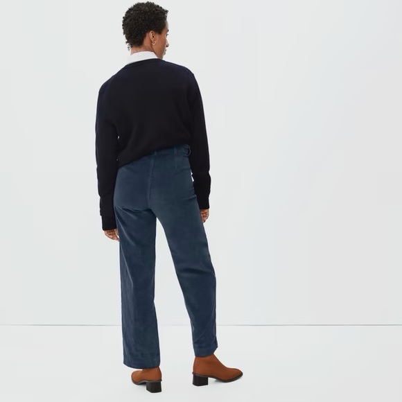 Everlane the wide leg corduroy pants! Size 6 - Picture 3 of 9